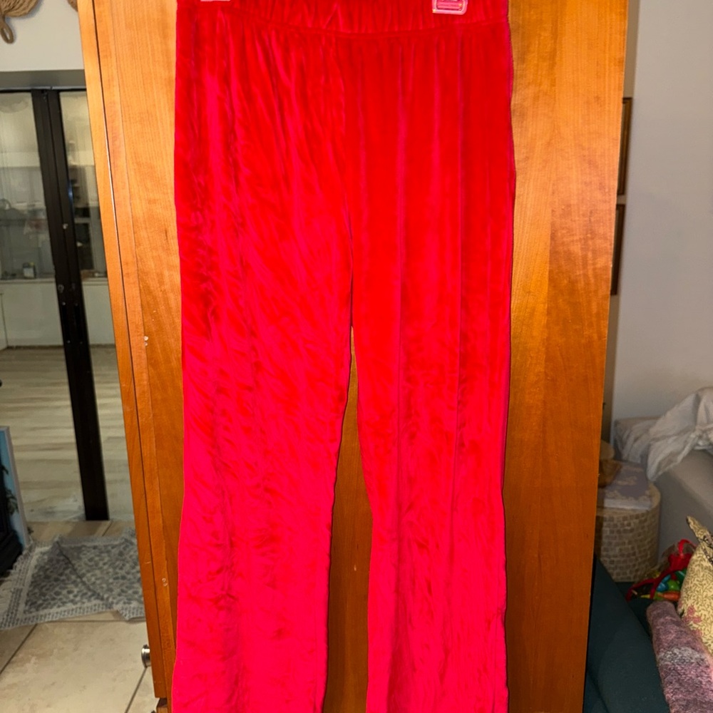 Red velvet Bottoms